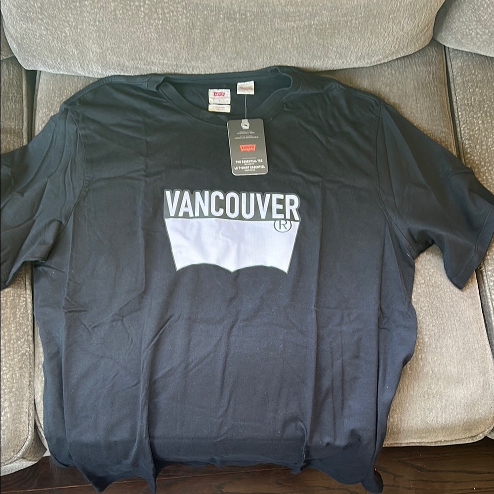Levi's Black Short Sleeve Tee Casual Essential